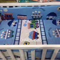 Bộ sản phẩm Đệm-Ga-Quây cũi cho bé mẫu ô tô giao thông