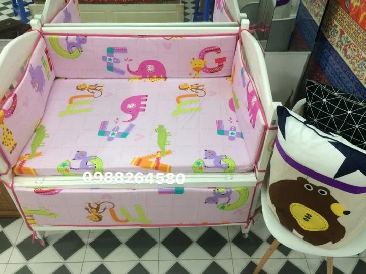 Bộ sản phẩm Đệm-Ga-Quây cũi cho bé voi hồng... siêu đáng yêu í ạ.