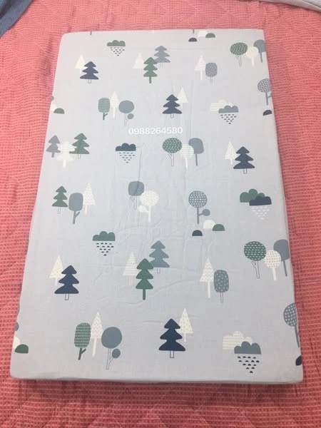 Bộ sản phẩm Đệm-Ga-Quây cũi cho bé mẫu Rừng cây rất xinh yêu,