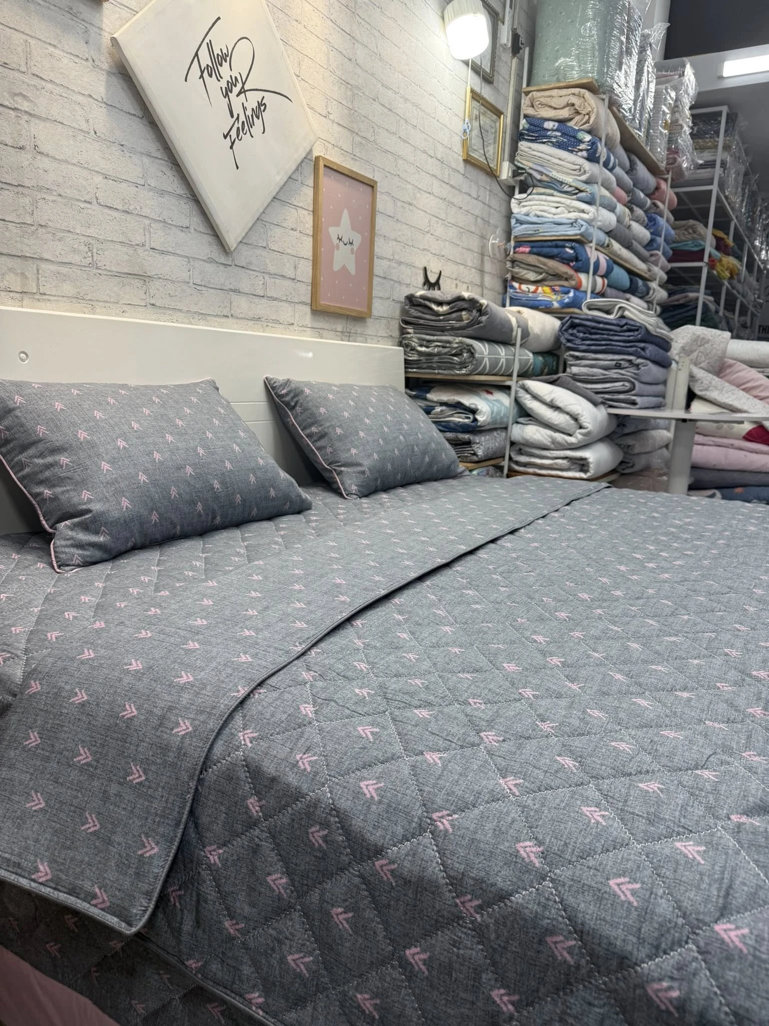 Bộ chăn ga gối Lụa Modal Hàn Quốc hình mũi tên