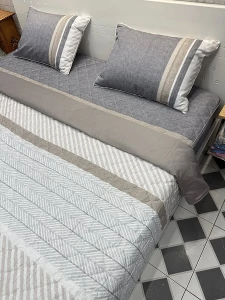 Bộ chăn ga gối  kẻ nâu ghi xjnh cotton Hàn Quốc