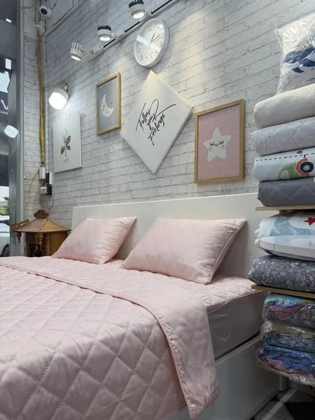 Bộ chăn ga gối Chất liệu vải Tencel mềm mịn mát Hồng nhẹ xjnh