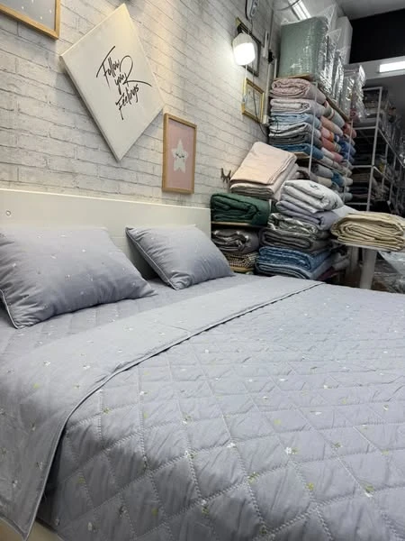 Bộ chăn ga gối cotton Hàn Quốc Hoa nhí nền ghi xjnh