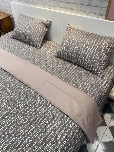Bộ chăn ga gối phủ Cotton Hàn Quốc mẫu chữ nâu xjnh lắm ạ