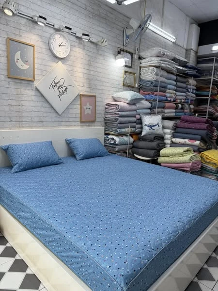 Sale 1 ga chun chần bông cotton sz 180cm x 200cm + 2 Vỏ gối 45*65cm mẫu mũi tên xanh