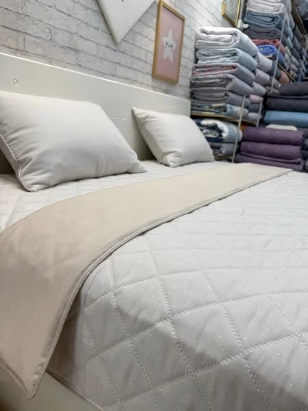 Bộ chăn ga gối Lụa Modal Hàn Quốc hoa nhí nền be nhạt xjnh nha mọi người ơi.