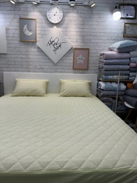 Sale 1 ga chun chần bông cotton sz 180cm x 200cm + 2 Vỏ gối 45*65cm mẫu vàng chanh