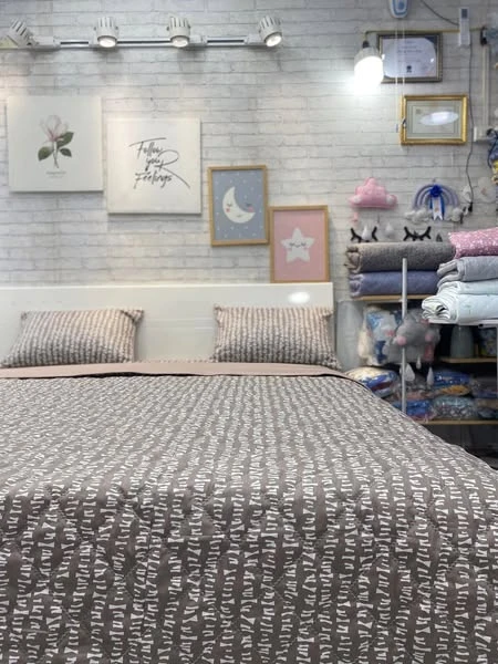 Bộ chăn ga gối phủ Cotton Hàn Quốc mẫu chữ nâu xjnh lắm ạ