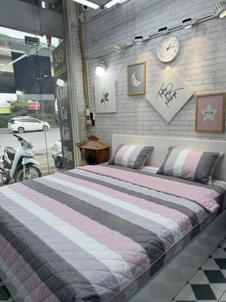 Bộ chăn ga gối cotton Hàn Quốc Kẻ Hồng xám xjnh lắm ạ.