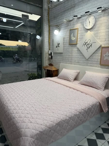 Bộ chăn ga gối Lụa Modal Hàn Quốc họa tiết hồng nhẹ