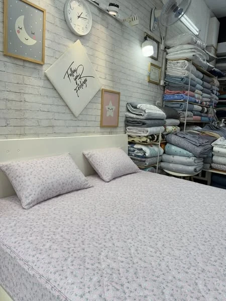 Bộ chăn ga gối Lụa Modal Hàn Quốc hoa nhí nền hồng siêu xinh