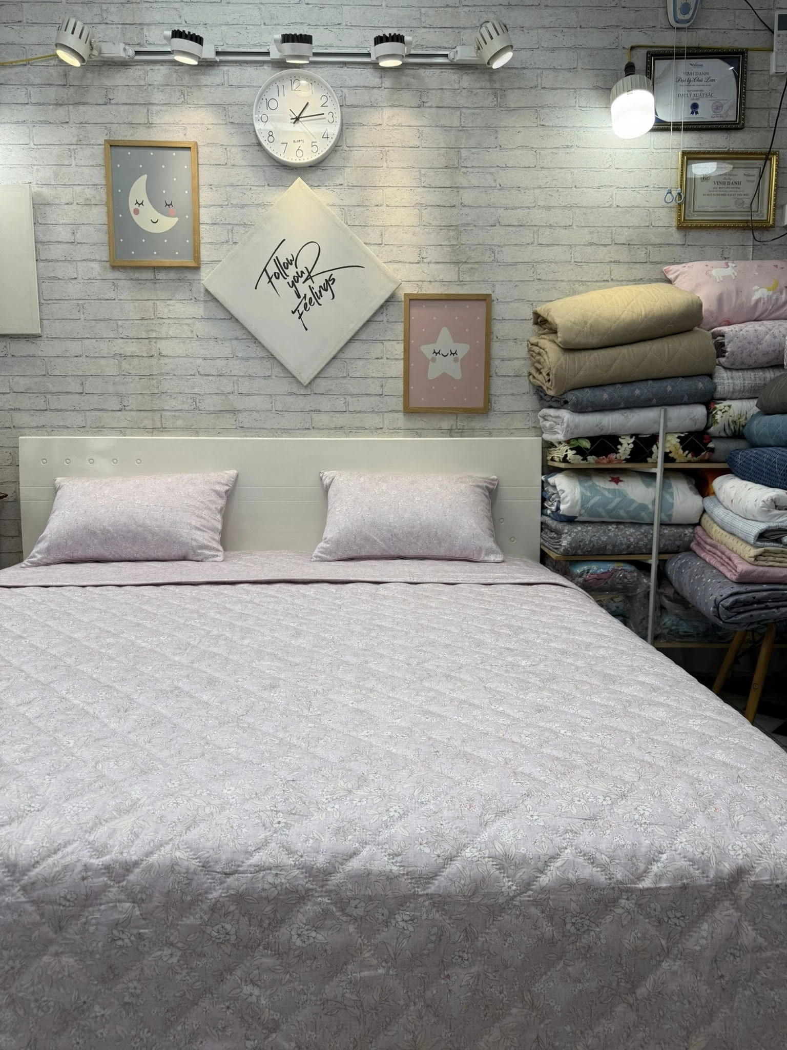 Bộ chăn ga gối cotton Hàn Quốc hoa nhí Hồng xjnh lắm ạ.