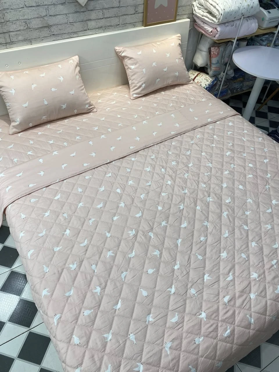 Bộ chăn ga gối cotton Hàn Quốc vịt xjnh nền Hồng cam nhạt