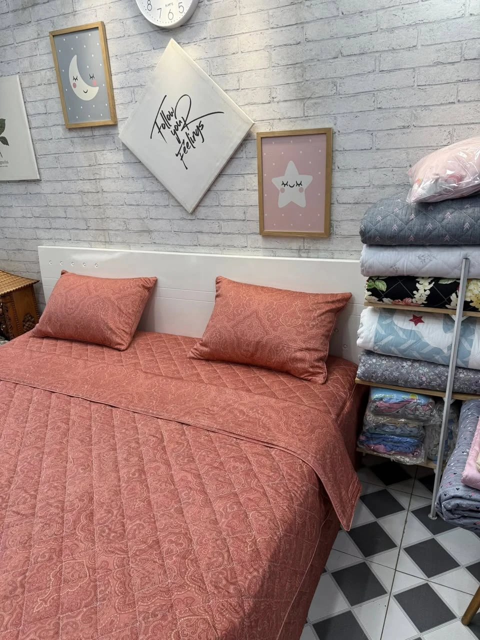 Bộ chăn ga gối phủ Lụa Modal Hàn Quốc hoa văn cam đất xjnh sang lắm ạ