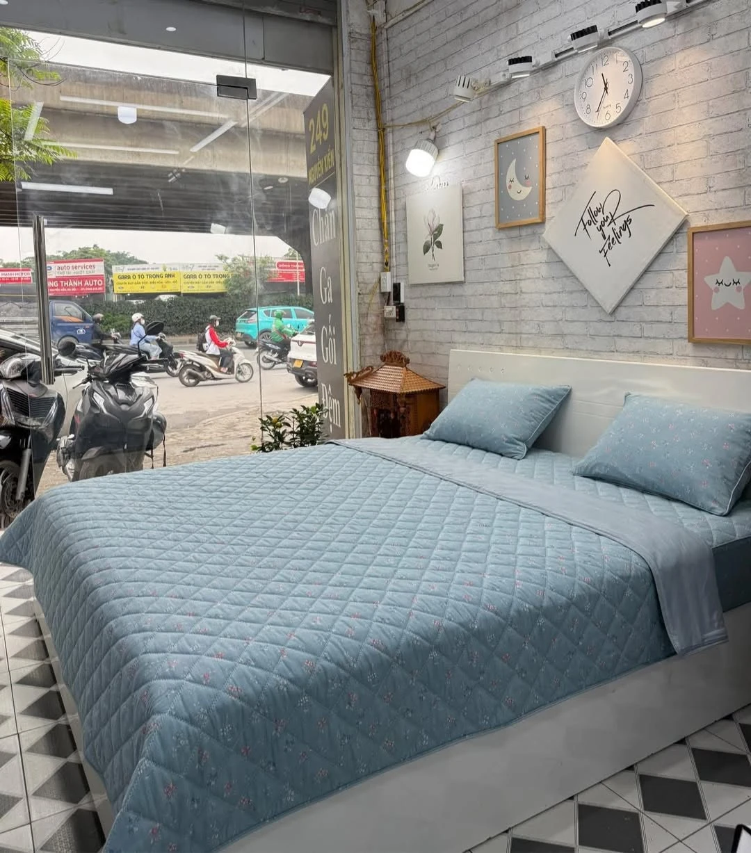 Bộ chăn ga gối Lụa Modal Hàn Quốc hoa nền xanh