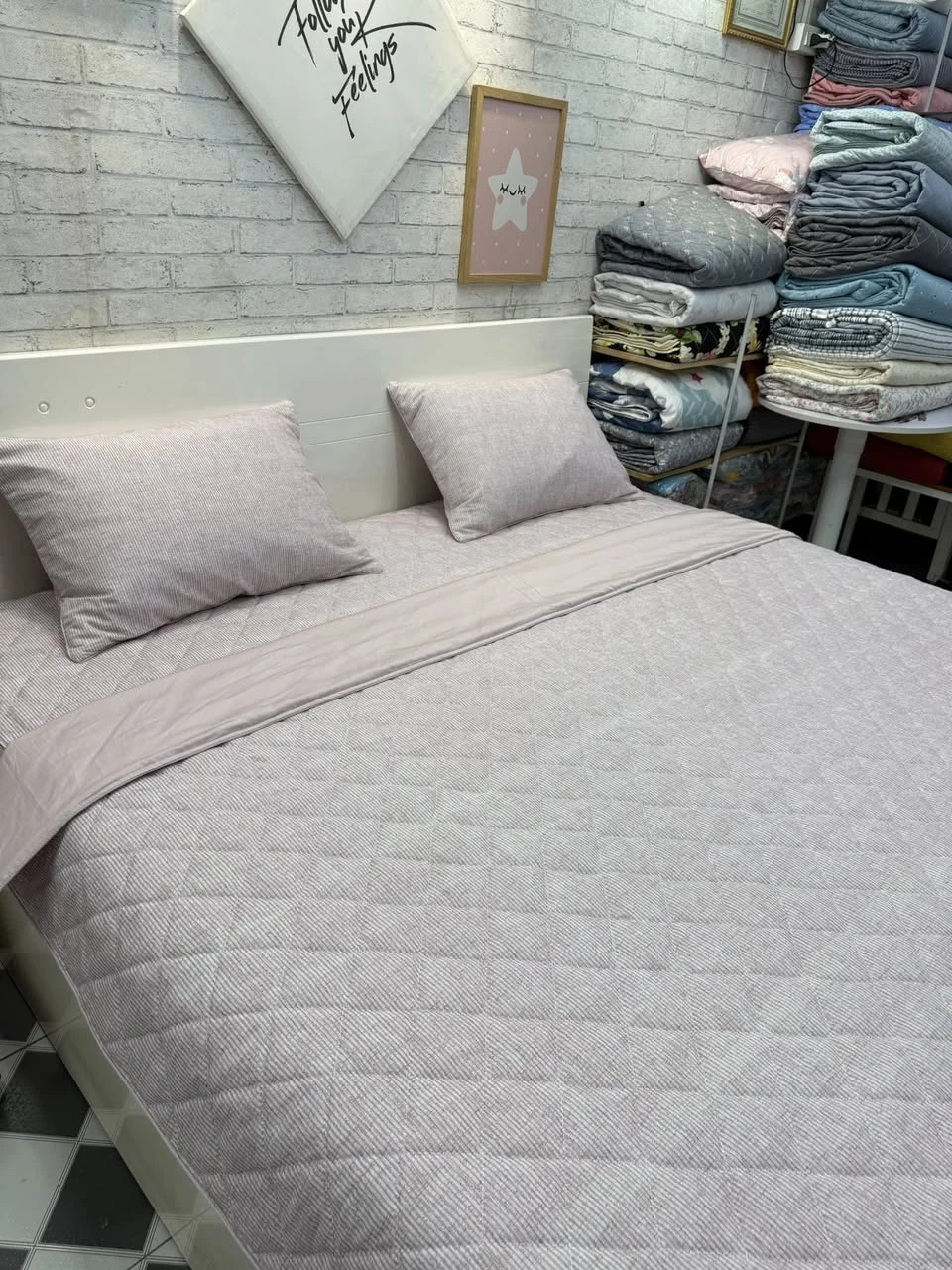 Bộ chăn ga gối Lụa Modal Hàn Quốc kẻ vân xước hồng