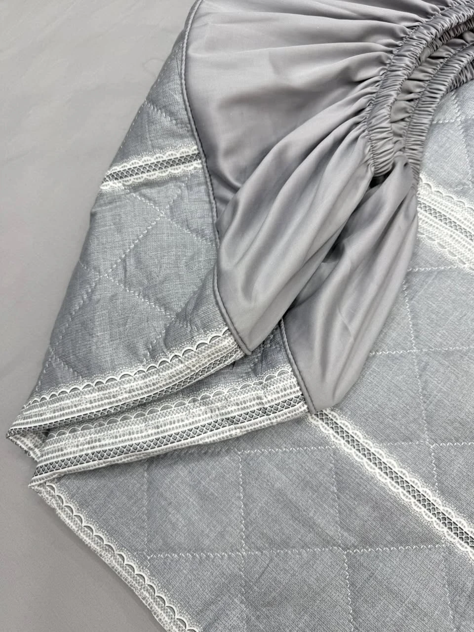 1 ga chun chần bông sz 150cm x 200cm ko kèm vỏ gối nằm.