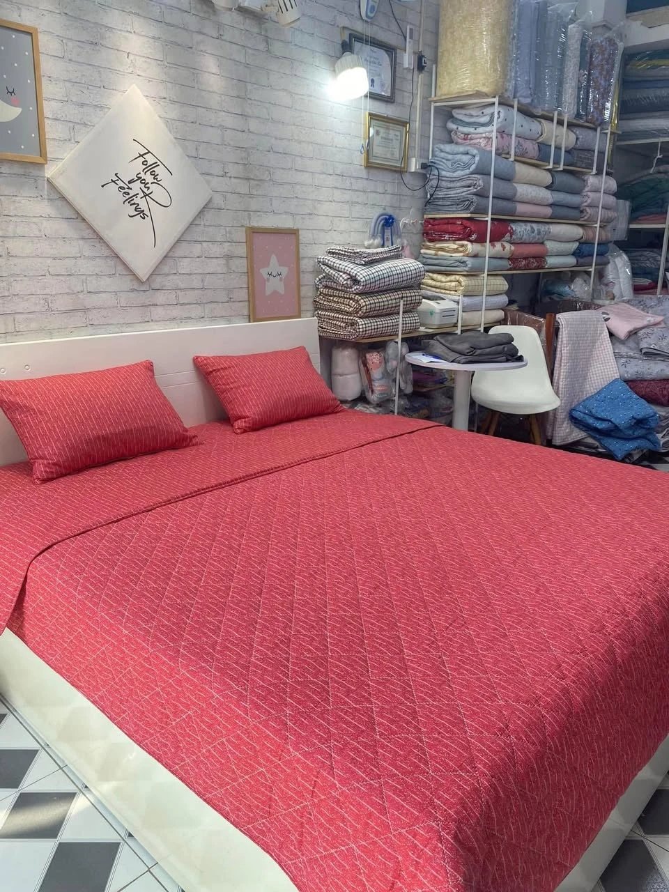 Bộ chăn ga gối Lụa Modal Hàn Quốc kẻ xước đỏ