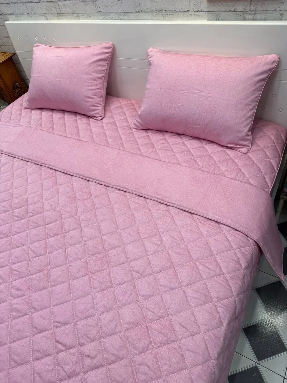 Bộ chăn ga gối Lụa Modal Hàn Quốc Hoa in chìm nền Hồng xjnh lắm ạ