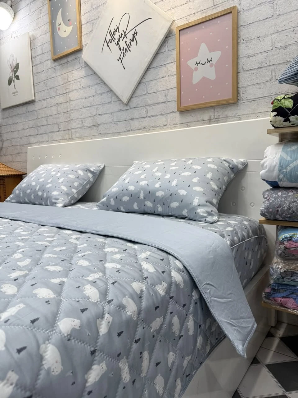 Bộ chăn ga gối Lụa Modal Hàn Quốc Gấu xinh nền xanh xjnh lắm