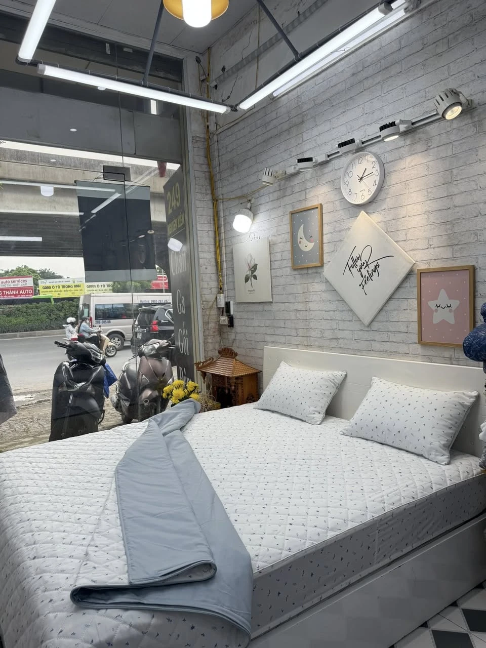 Bộ chăn ga gối Lụa Modal Hàn Quốc  lá nhí  xanh nền trắng xjnh lắm ạ