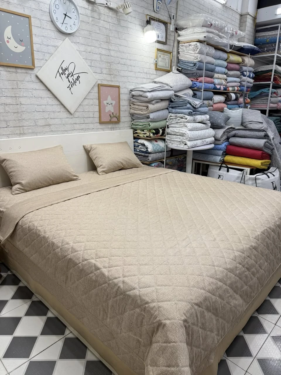 Bộ chăn ga gối Lụa Modal Hàn Quốc vân xước vàng phối vàng