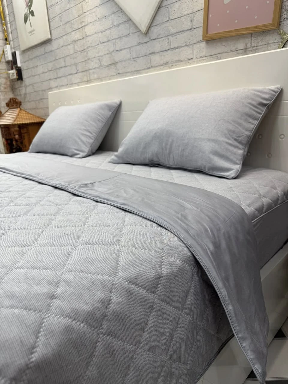 Bộ chăn ga gối Lụa Modal Hàn Quốc vân xước ghi xám phối ghi mềm mịn