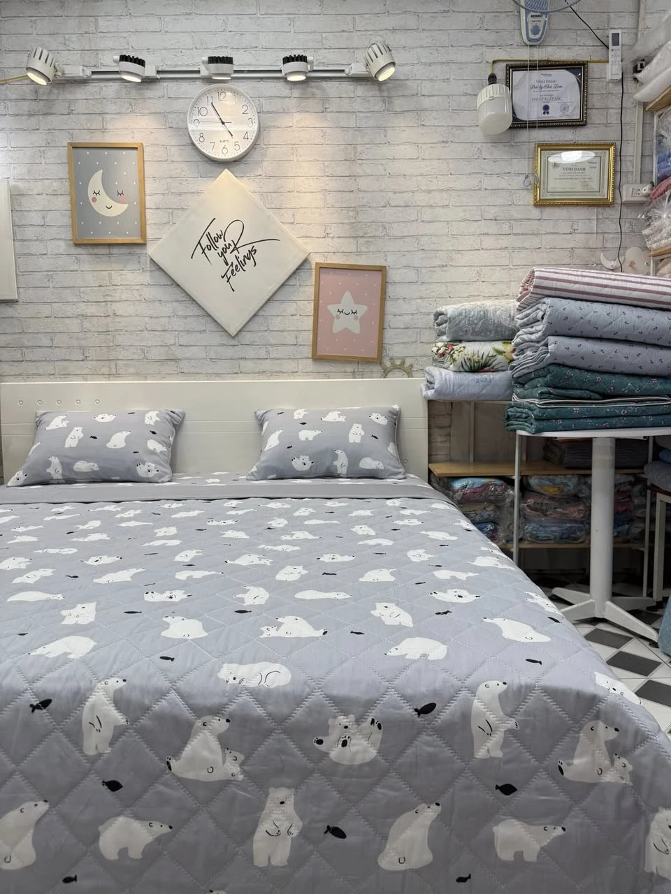 Bộ chăn ga gối Lụa Modal Hàn Quốc chăn ga gối hình gấu Bắc cực