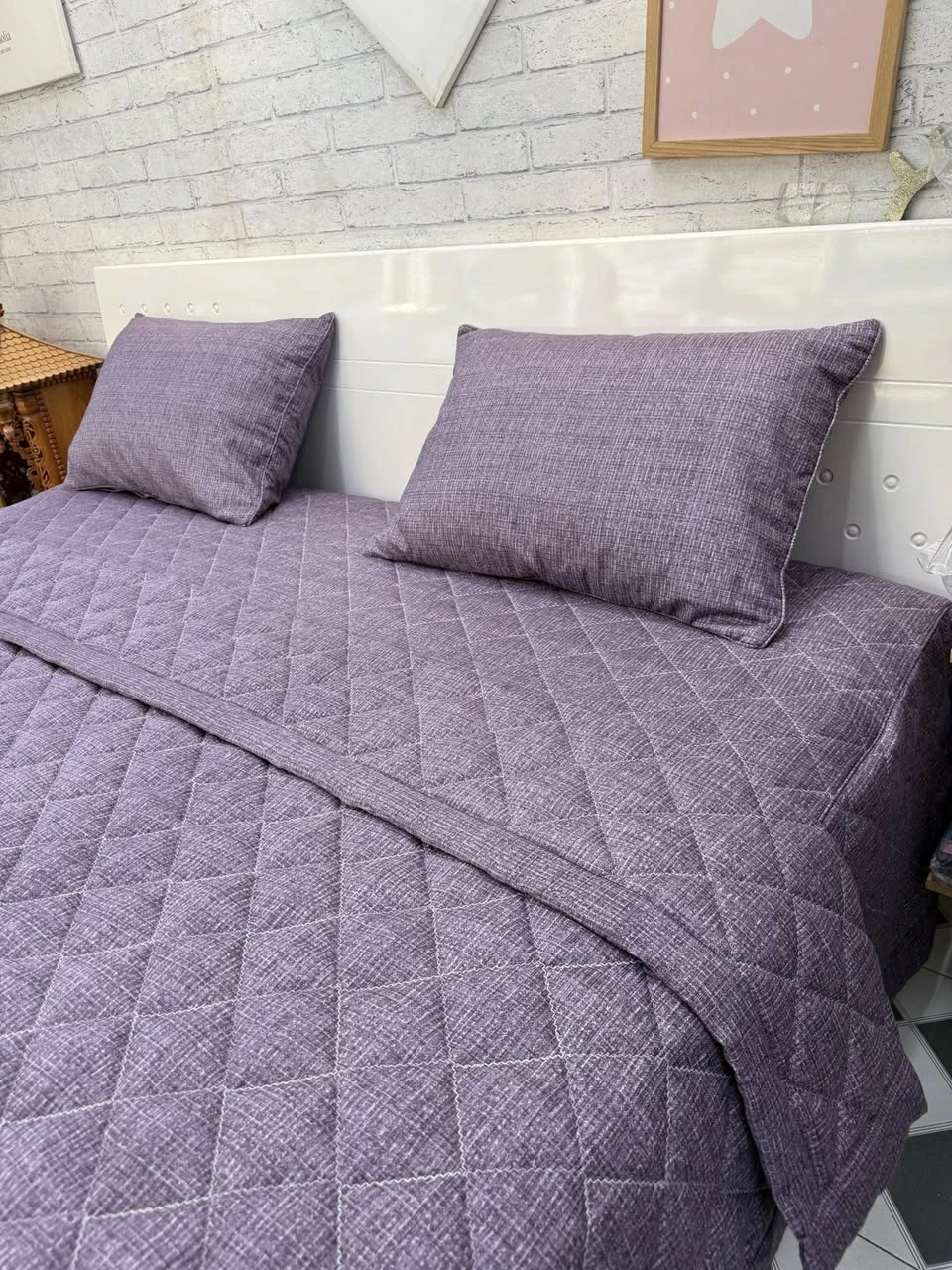 Bộ chăn ga gối phủ Lụa Modal Hàn Quốc kẻ Vân tím sáng Chảnh.