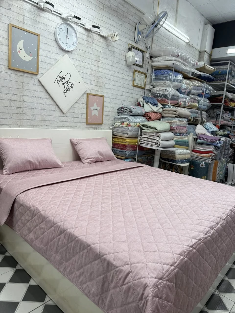 Bộ chăn ga gối Lụa Modal Hàn Quốc Vân Hồng xinh lắm nha mọi người ơi.