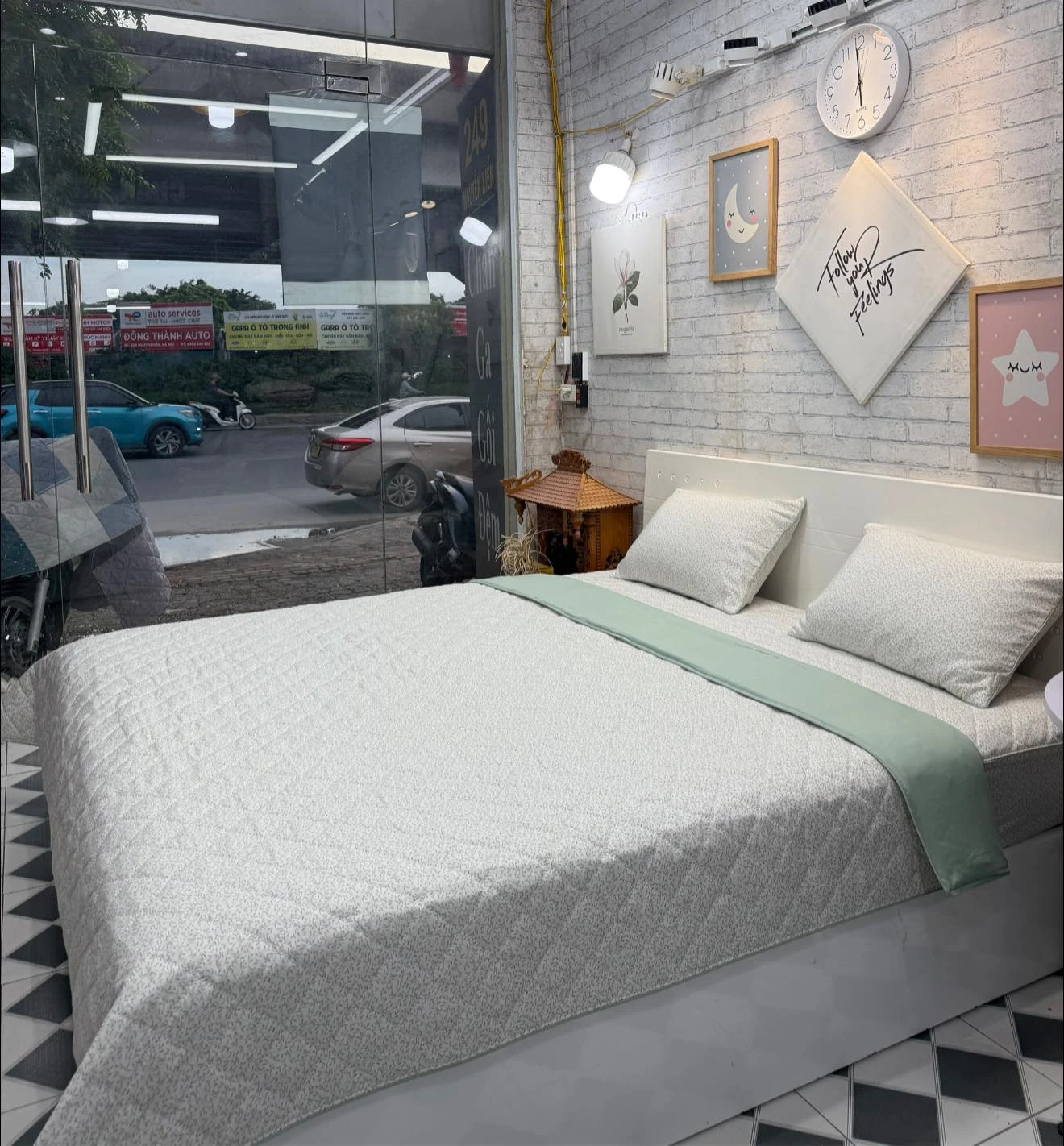 Bộ chăn ga gối Lụa Modal Hàn Quốc Lá nhí xanh nền xanh be xjnh lắm ạ