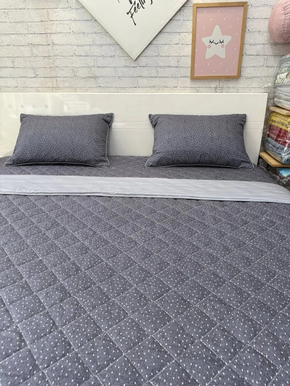 Bộ chăn ga gối cotton Hàn Quốc chấm bi vân xước ghi