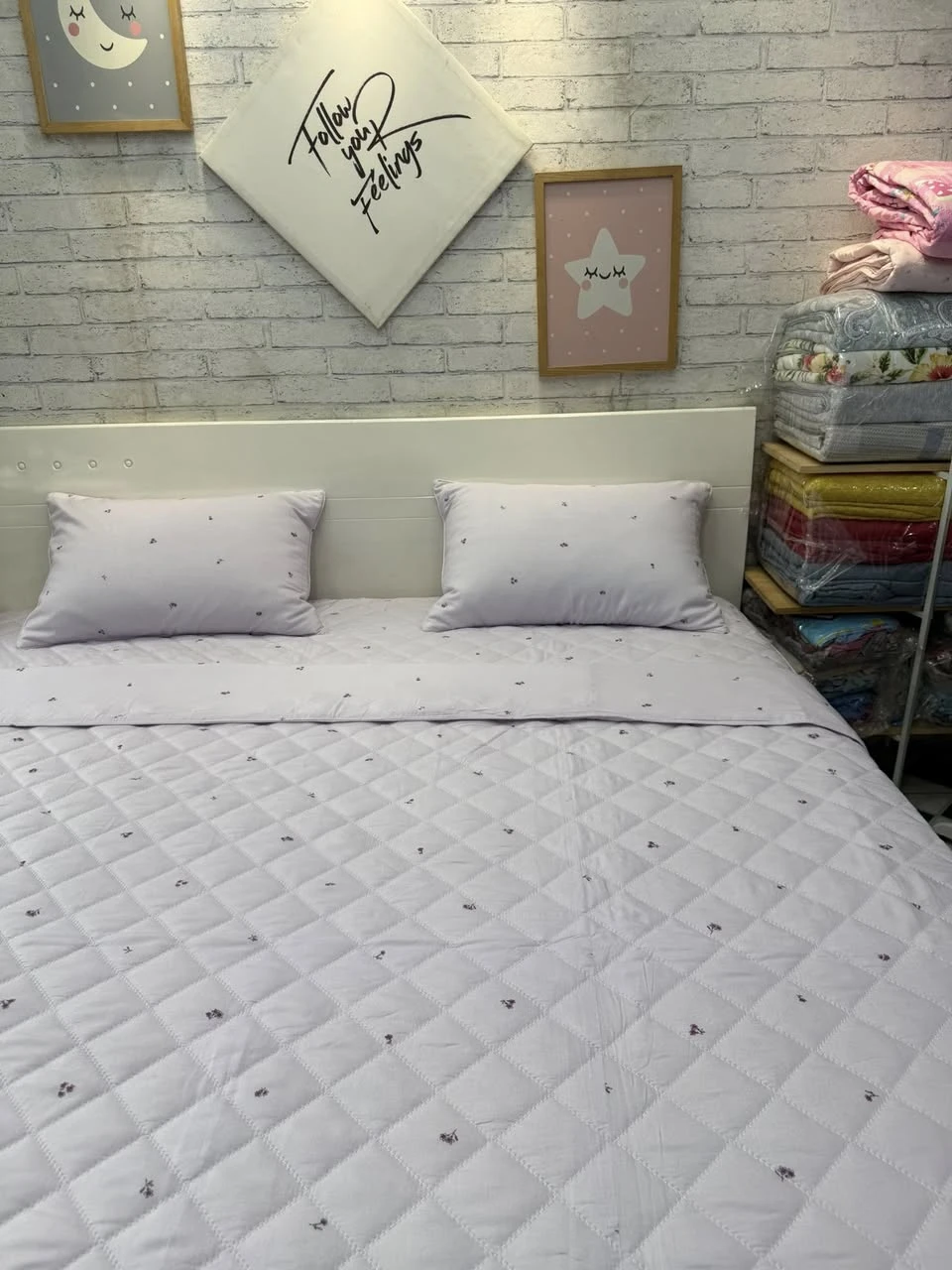 Bộ chăn ga gối Lụa Modal Hàn Quốc Hoa nhí tím xjnh pastel xjnh lắm ạ.