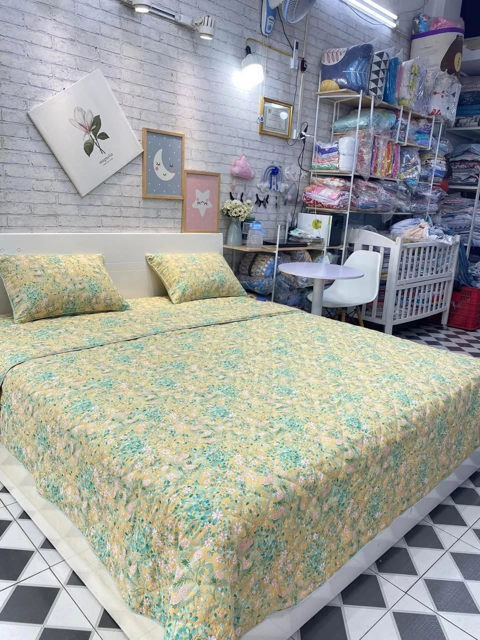 Bộ chăn ga gối Lụa Modal Hàn Quốc lá vàng xjnh xắn lắm ah.+