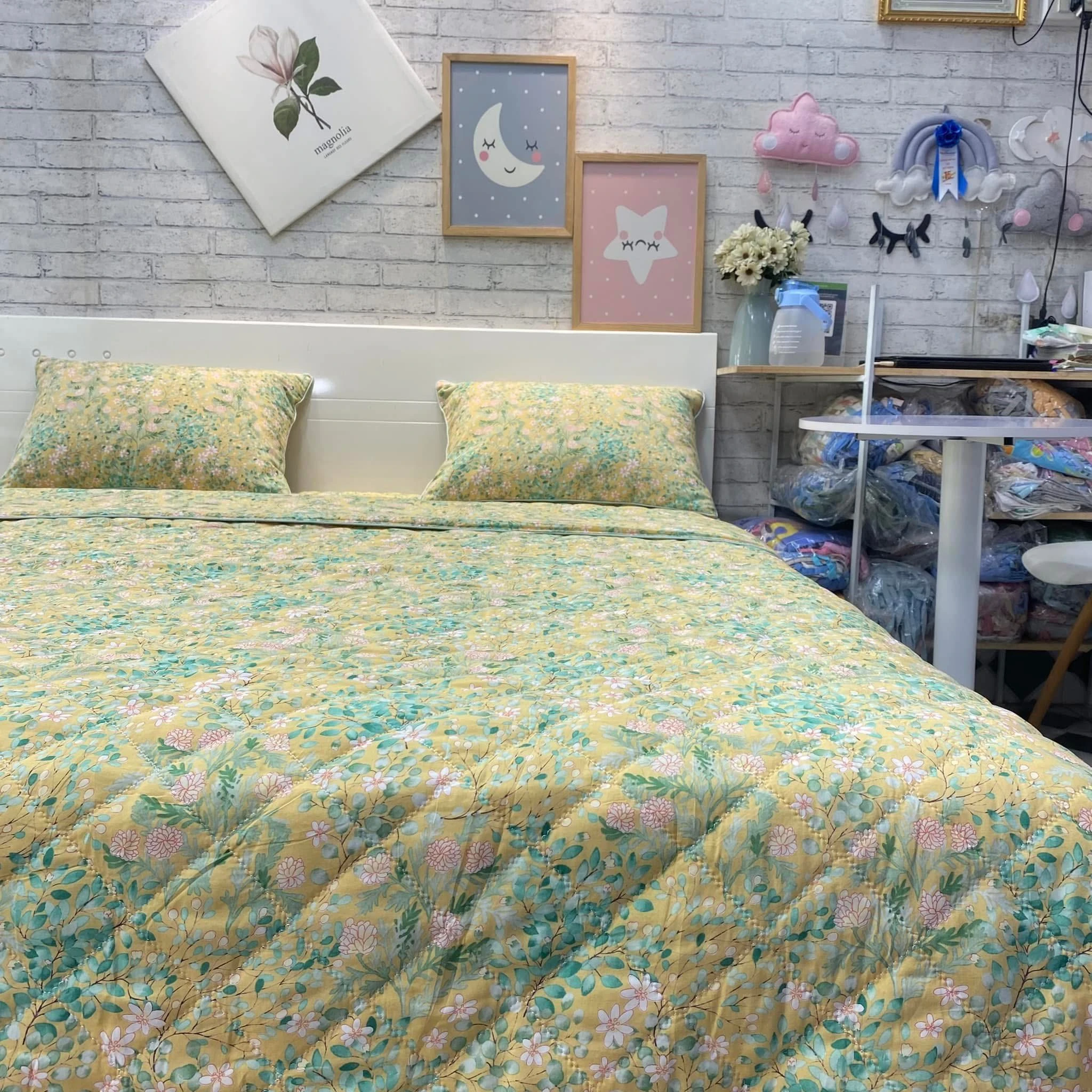 Bộ chăn ga gối Lụa Modal Hàn Quốc lá vàng xjnh xắn lắm ah.+