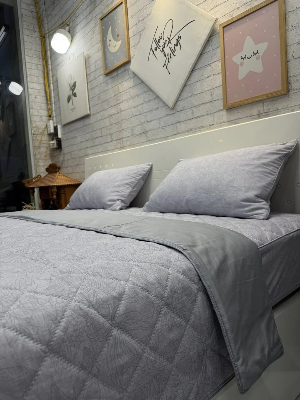 Bộ chăn ga gối Lụa Modal Hàn Quốc Hoa chìm nền ghi xjnh lắm ah…