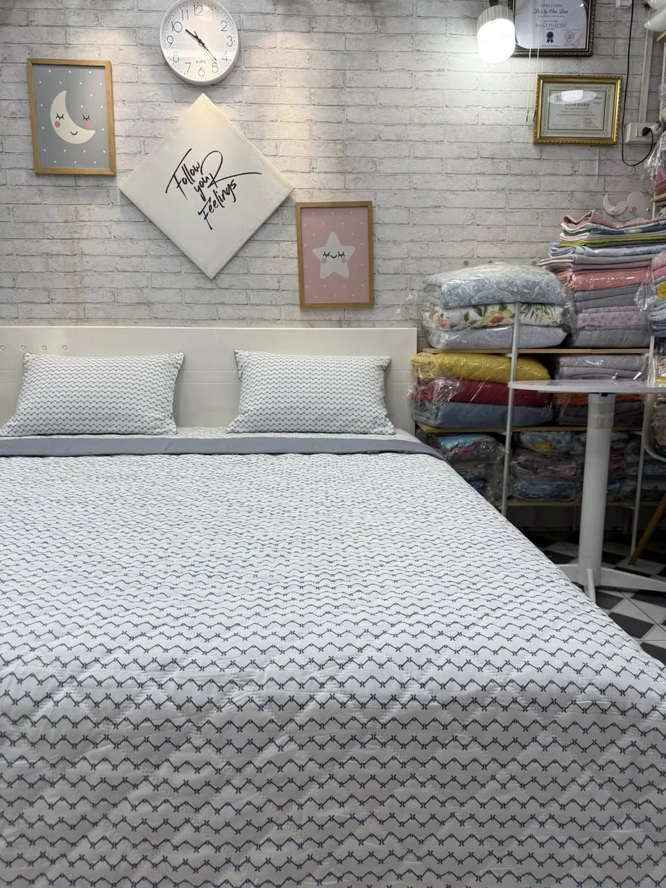 Bộ chăn ga gối Lụa Modal Hàn Quốc kẻ đơn giản mà rất đẹp +