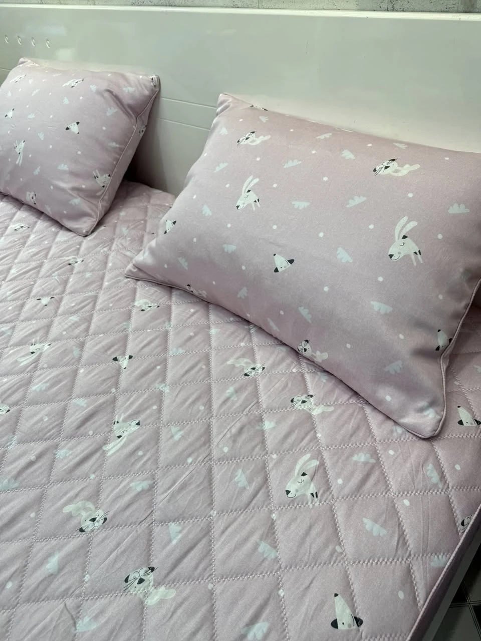 Bộ chăn ga gối Lụa Modal Hàn Quốc  hồng cute siêu xjnh xắn lắm luôn nha.