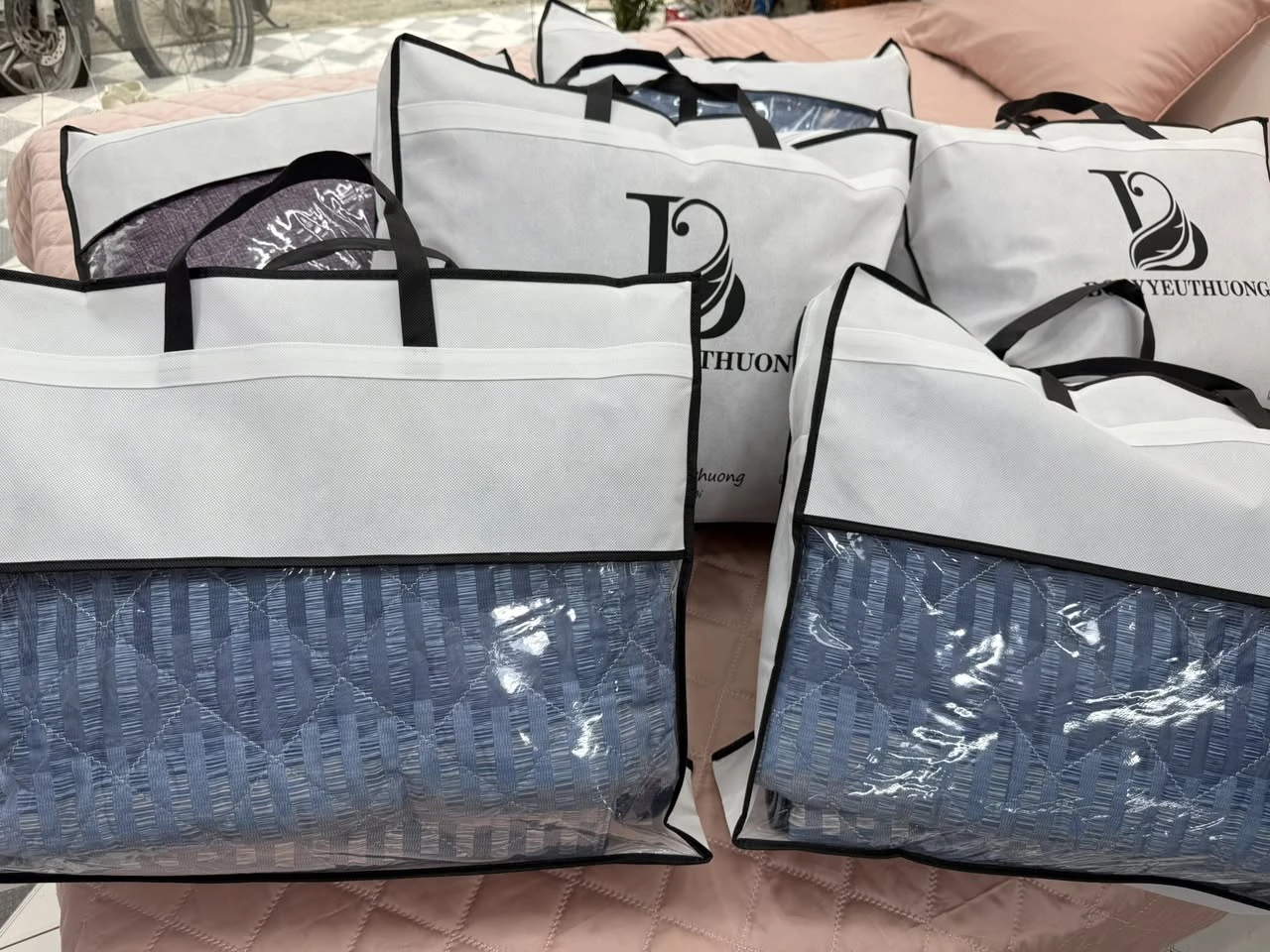 Feedback xịn sò ngày Tháng 8 âm lịch đẹp quá, các gia đình Tân gia nhiều lắm luôn