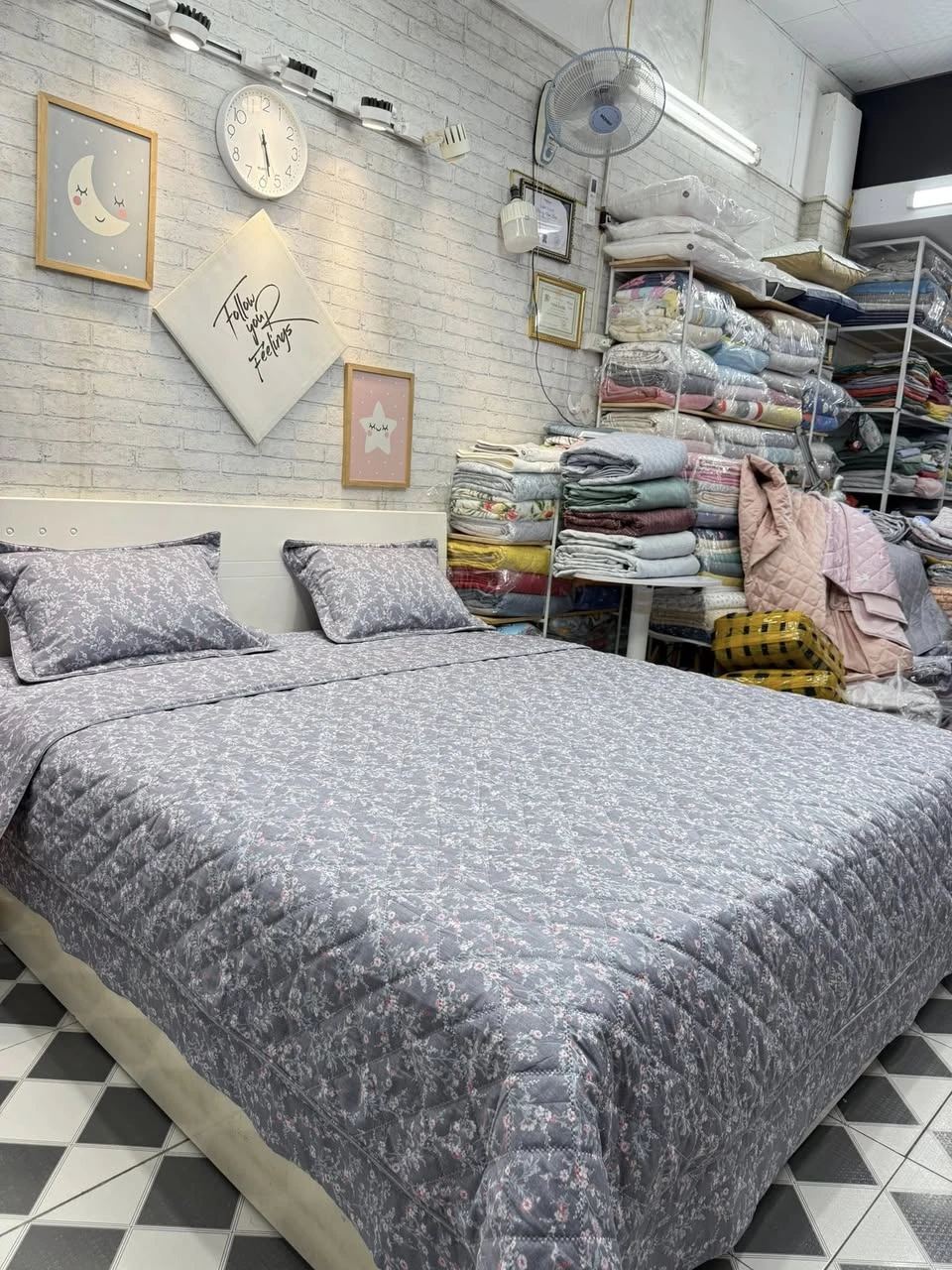 Bộ chăn ga gối Lụa Modal Hàn Quốc Set ga phủ hoa nhí nền ghi tím xjnh lắm ah