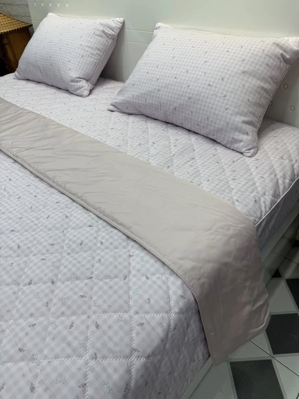 Bộ chăn ga gối Lụa Modal Hàn Quốc kẻ hồng paster siêu xinh