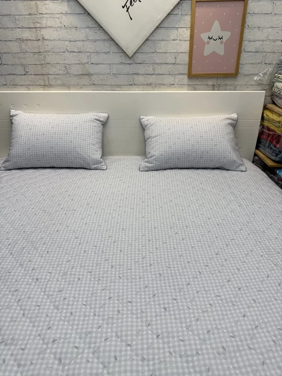 Bộ chăn ga gối Lụa Modal Hàn Quốc kẻ caro hoa nhí nền ghi tím nhạt tông màu pastel