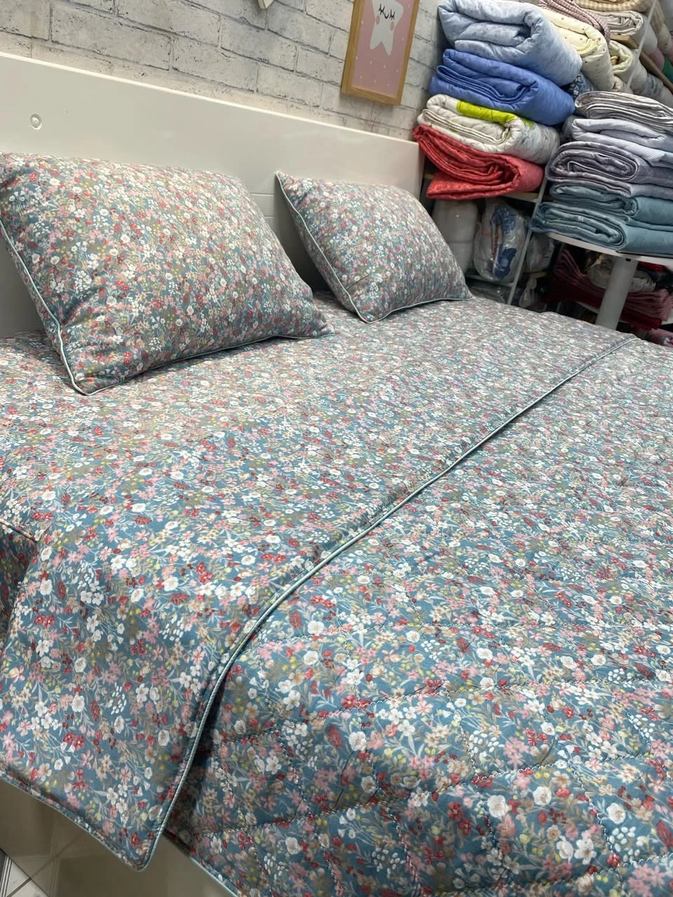 Bộ chăn ga gối Lụa Modal Hàn Quốc Hoa nhí modal dày dặn xjnh xắn lắm ạ