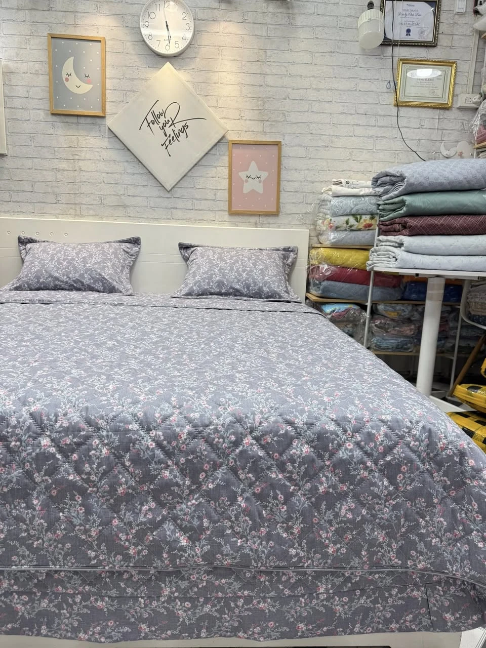 Bộ chăn ga gối Lụa Modal Hàn Quốc Set ga phủ hoa nhí nền ghi tím xjnh lắm ah